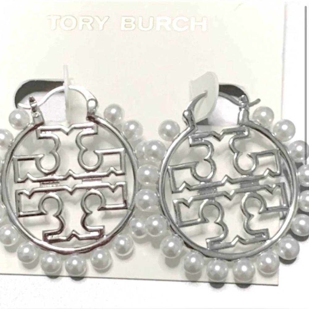Designers Brands For Customers That Love To Wear Casual and Elegant Accessories;